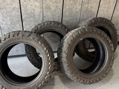 Toyo Open Country M/T tires. 37x13.50R22LT.