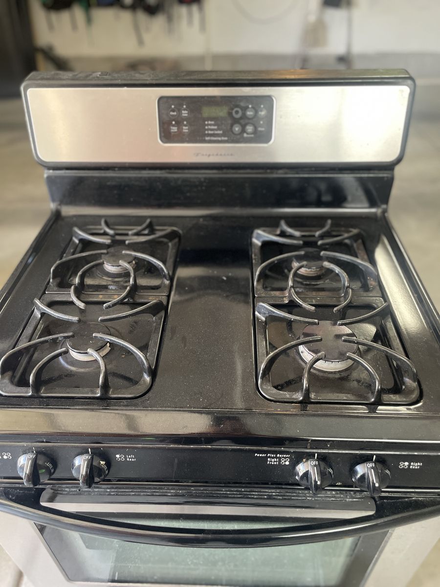 Frigidaire Stainless Steel & Black Gas Range Stove Oven