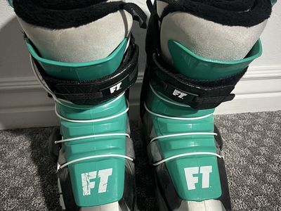 Full Tilt Soul Sister 17/18 Model Boots 25.5