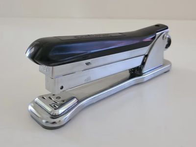 Vintage 1950’s Ace Aceliner 502 Mid Century Modern executive stapler, MCM
