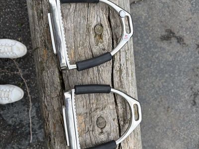 Brand New English Stirrups!