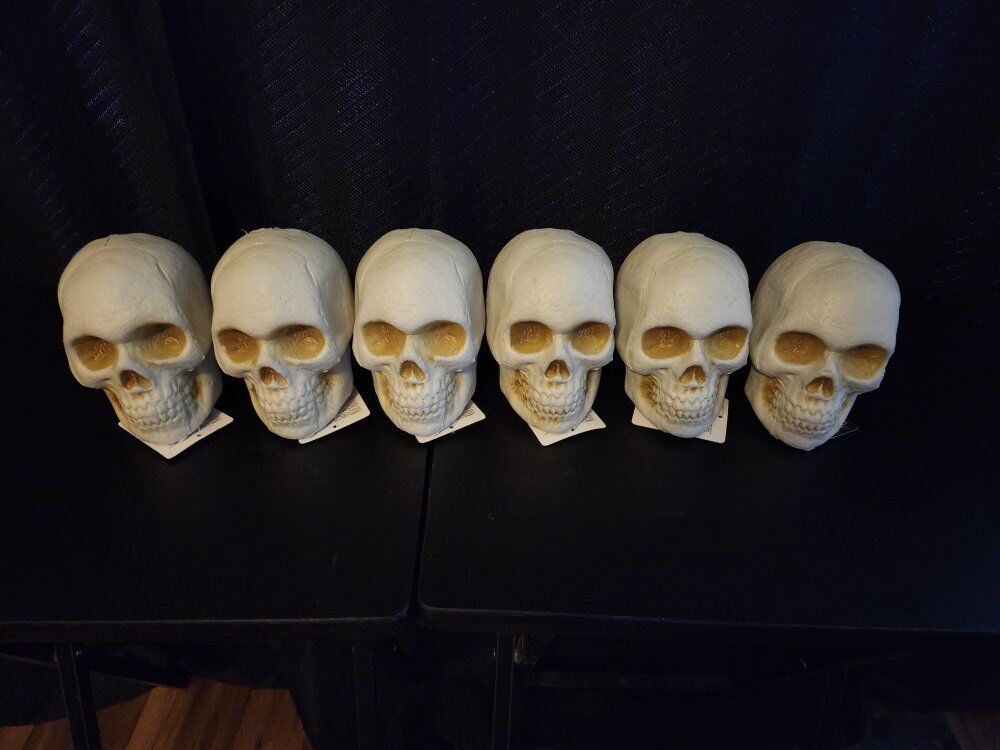 Plastic Skulls - Halloween Decor