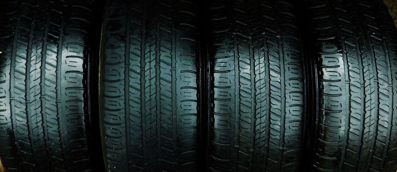 225 65R 17 Good Year