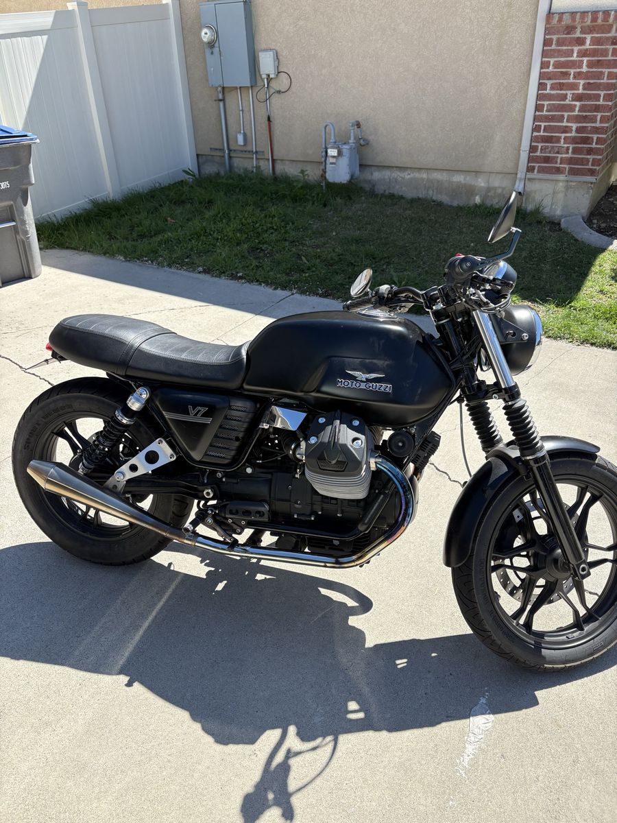 2014 Moto Guzzi v7 Stone