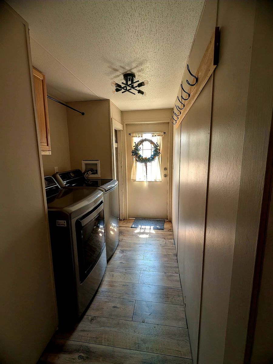 Main image 12