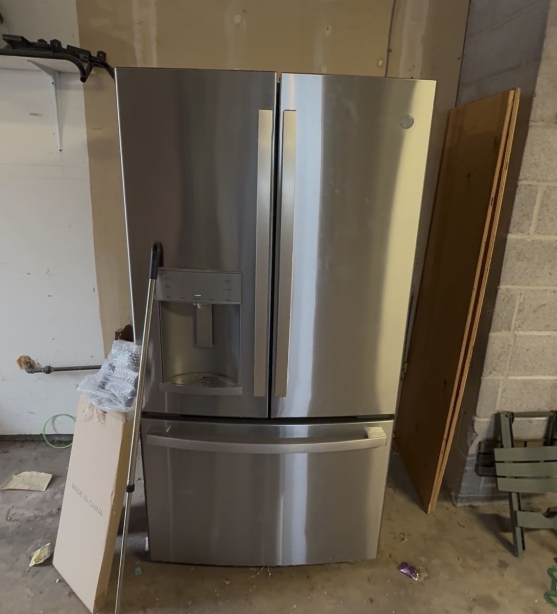 GE stainless steel Fridge