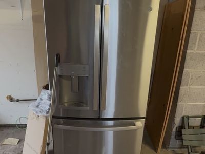 GE stainless steel Fridge