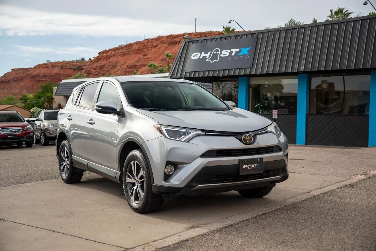2018 TOYOTA RAV4 XLE