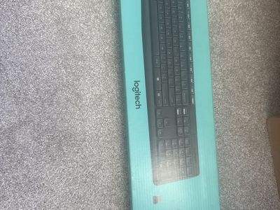 Logitech wireless keyboard and mouse new