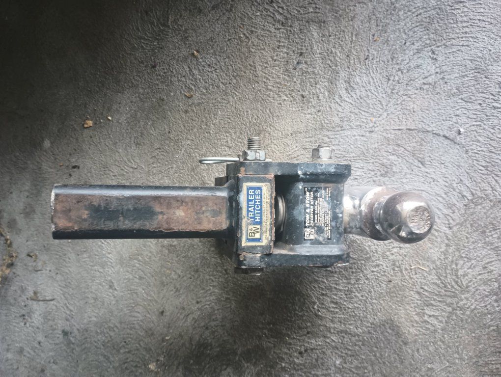 BW hitch with 6" drop