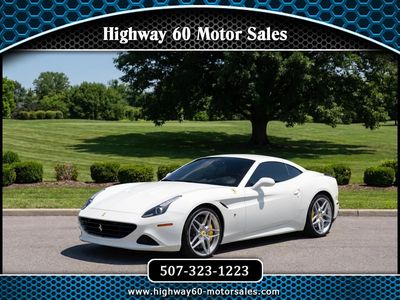 2015 Ferrari California T Base