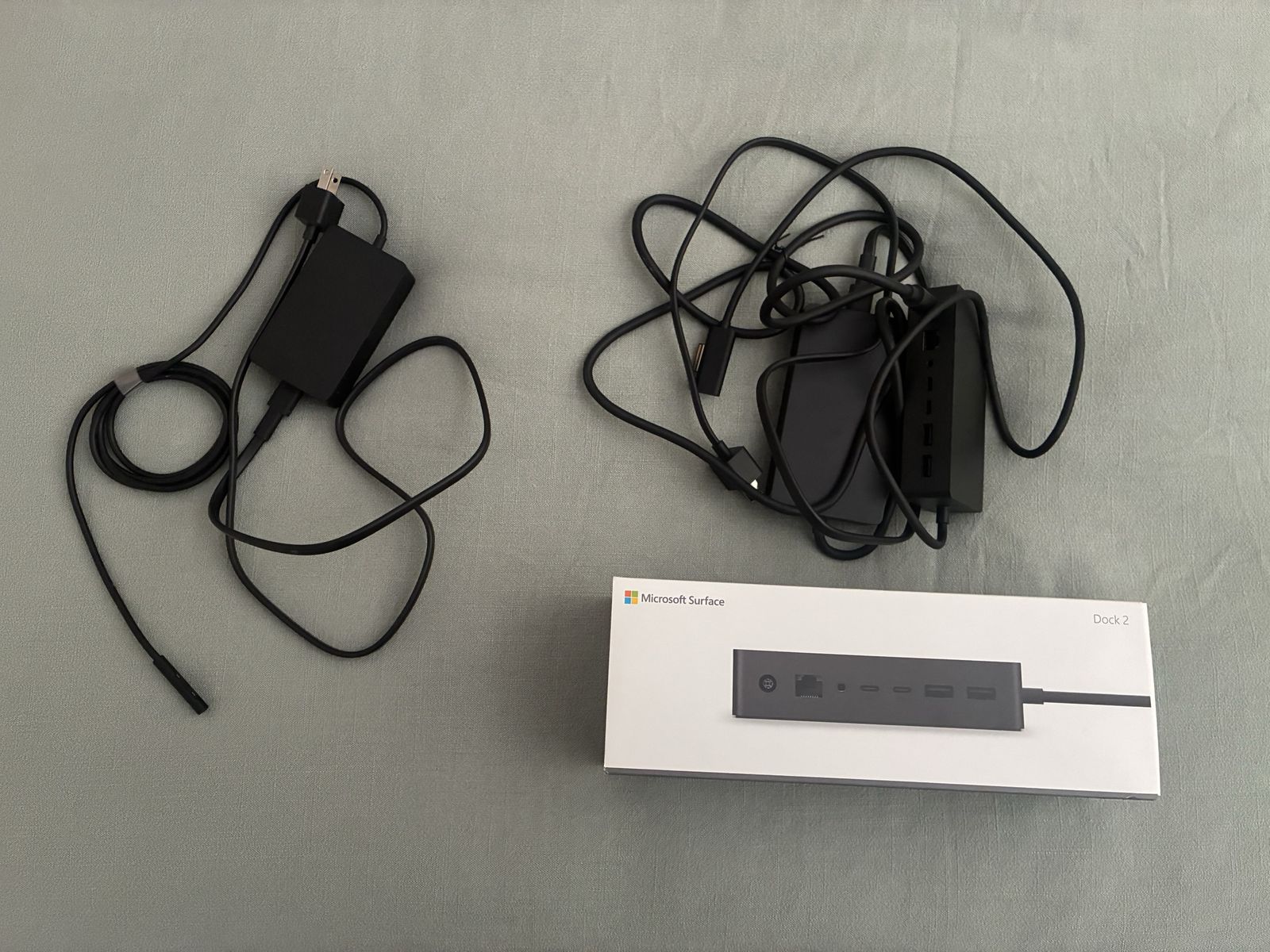 Microsoft Surface Dock 2 & Surface Charger