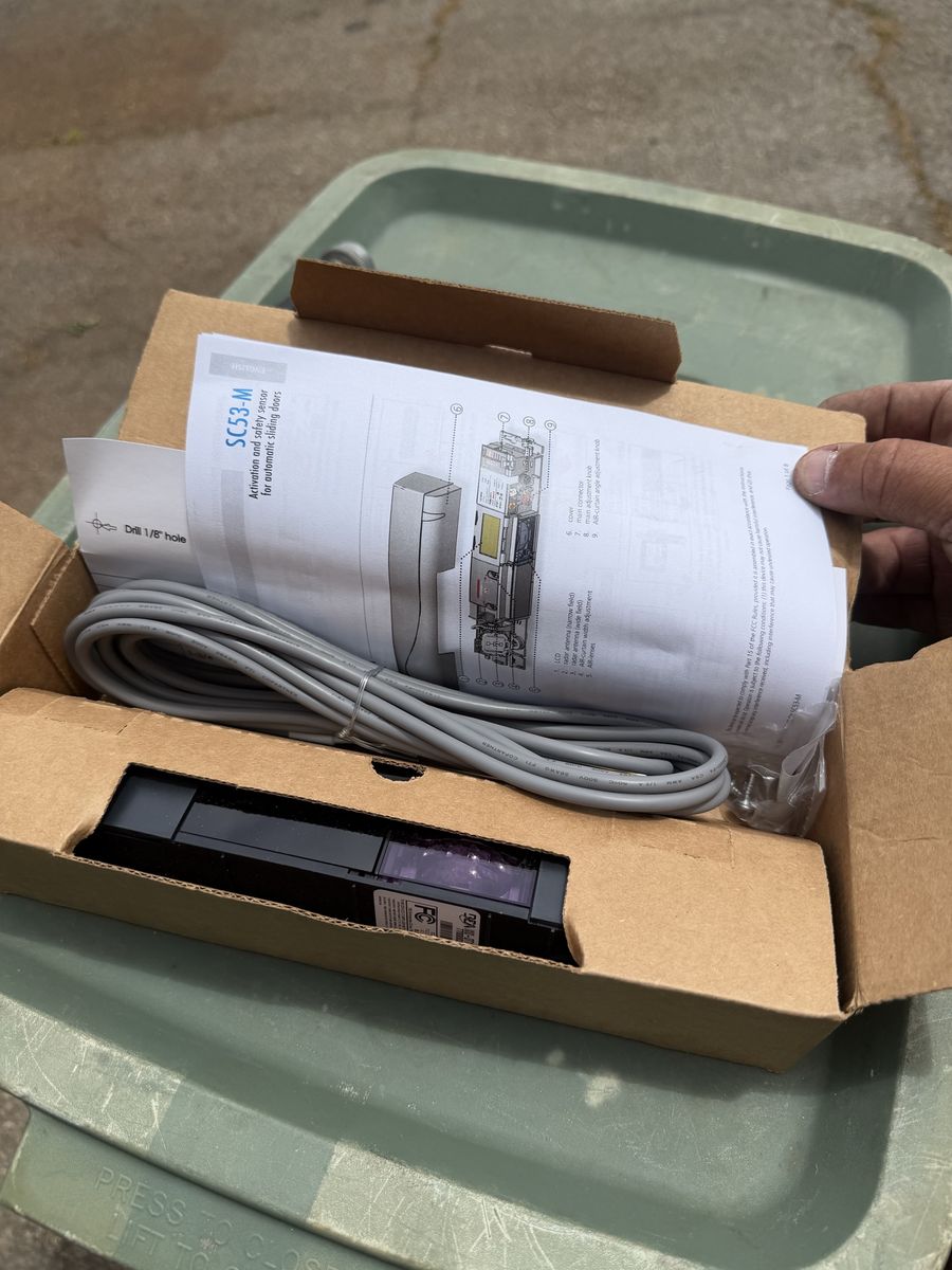ASSA ABLOY SC53-M Activation Presence Sensor IXIODT1B2 for Automatic Doors NEW