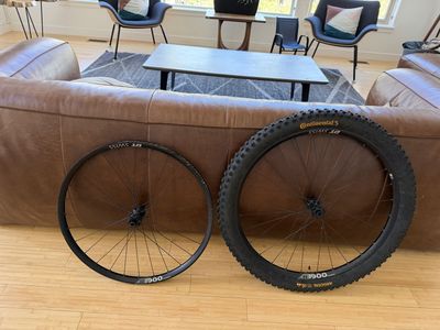 DT Swiss H 1900 Hybrid Mullet Wheelset 29"/27.5" (SRAM XD)