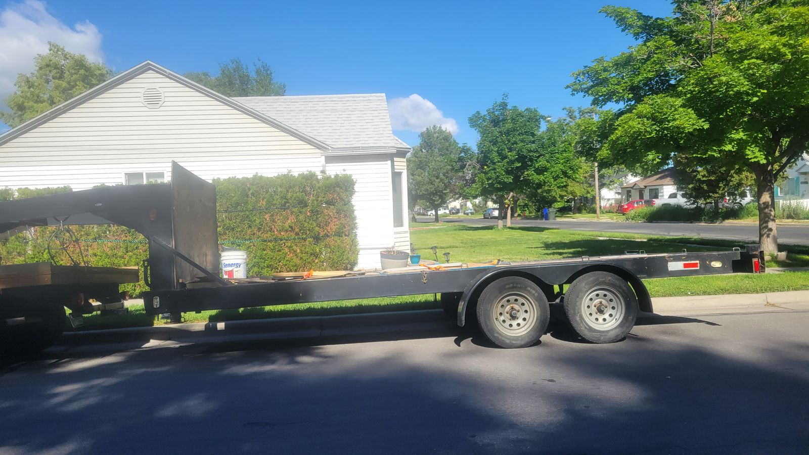 20 ft Fifth Wheel Flat Deck Trailer - Car Hauler