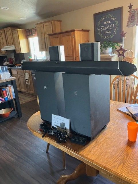 Nakamichi Shockwafe 800 watt dual subwoofer Atmos soundbar