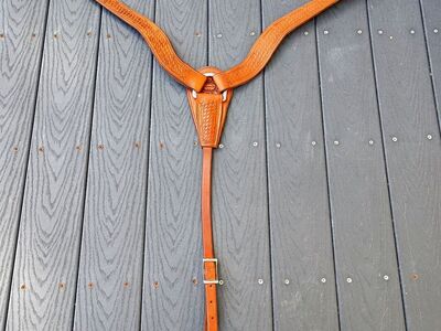 Custom Timpanogos Saddlery Breast Collar