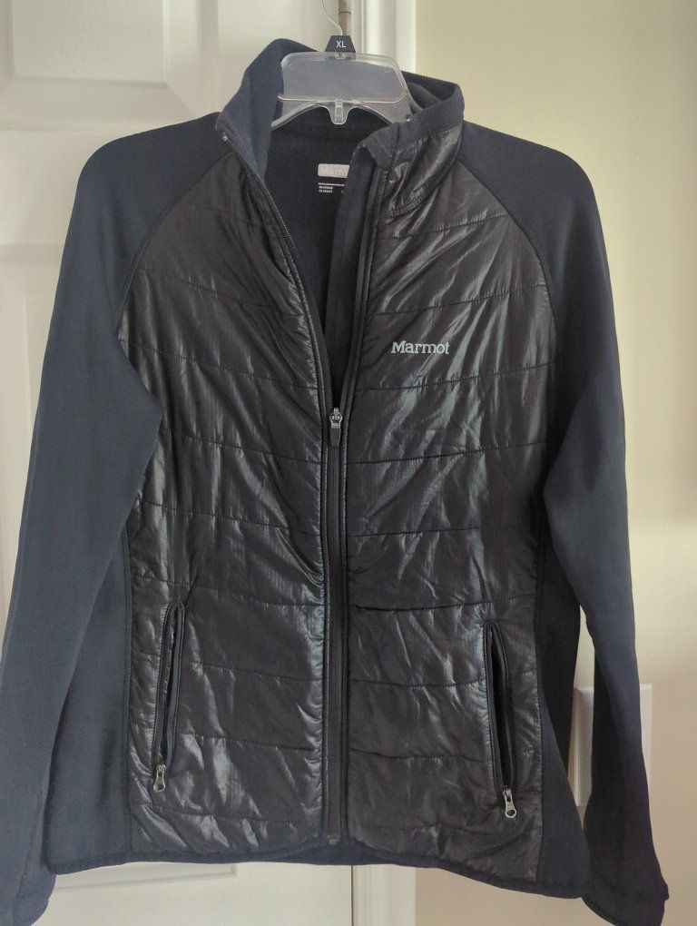 Large Women's Marmot Variant puffer Jacket