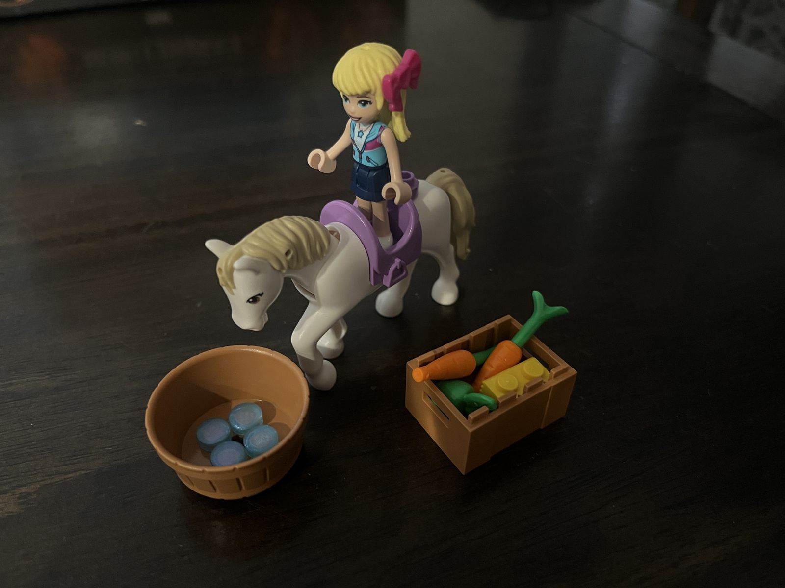 Main image 6