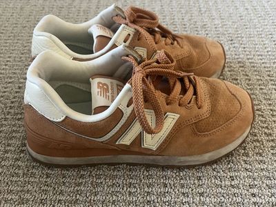 New Balance Sneaker 574 - Size 6.5