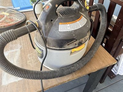 Shop-Vac 2 Gallon 2.0 Peak HP Wet/Dry Vacuum Portable Utility Vac