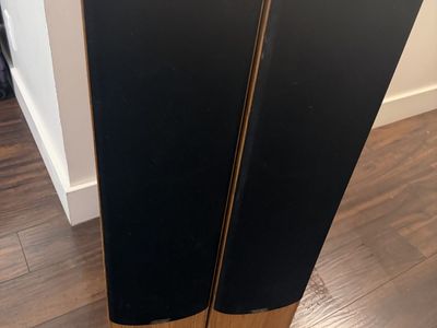Paradigm Monitor 7 Tower Speakers - High Definition Floorstanding Speaker System (Pair)