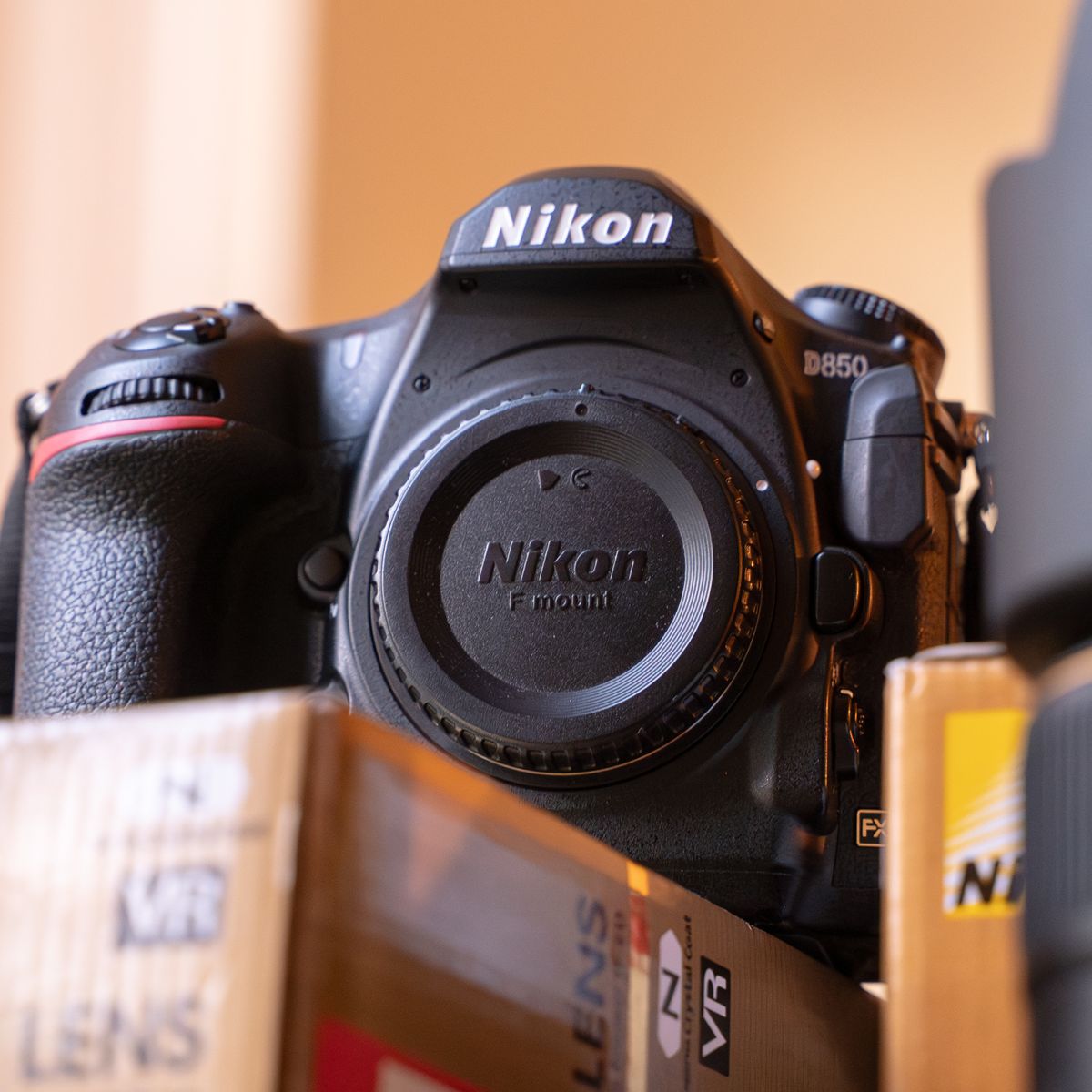 Nikon D850 DSLR Body – 40K Shutter – Box + Charger Included – Excellent Condition