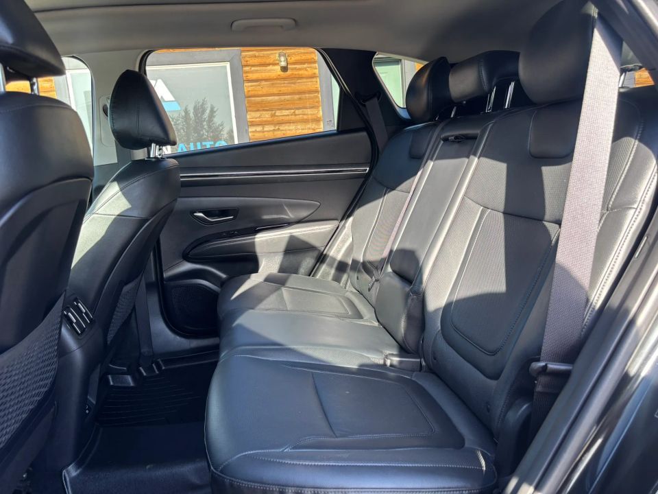 Main image 17