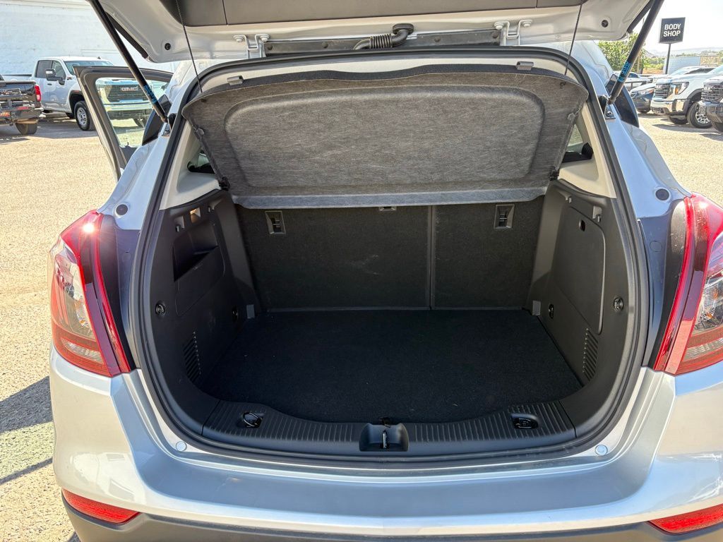 Main image 14