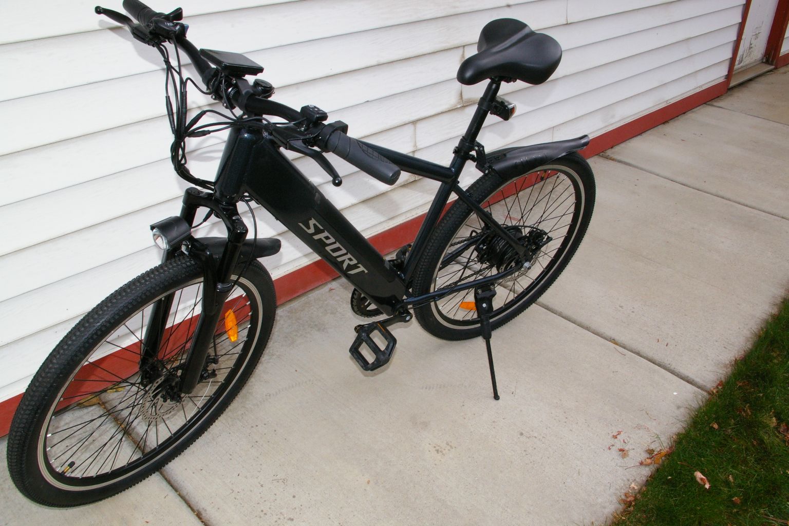 New E bike 26" 1500 peak 48 volt power 7 speeds 25mph FUN ride!