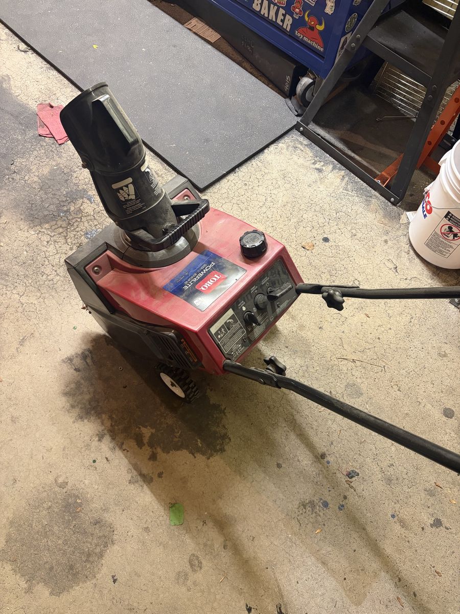 Toro snow blower