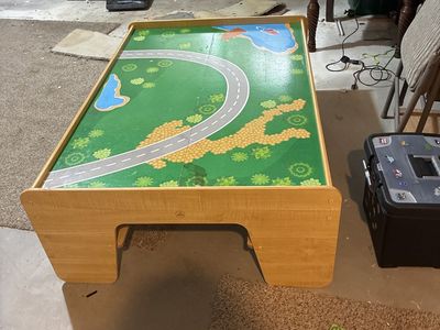 Play Train table
