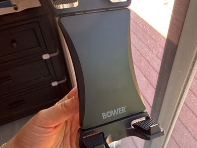 Phone holder for tripod
