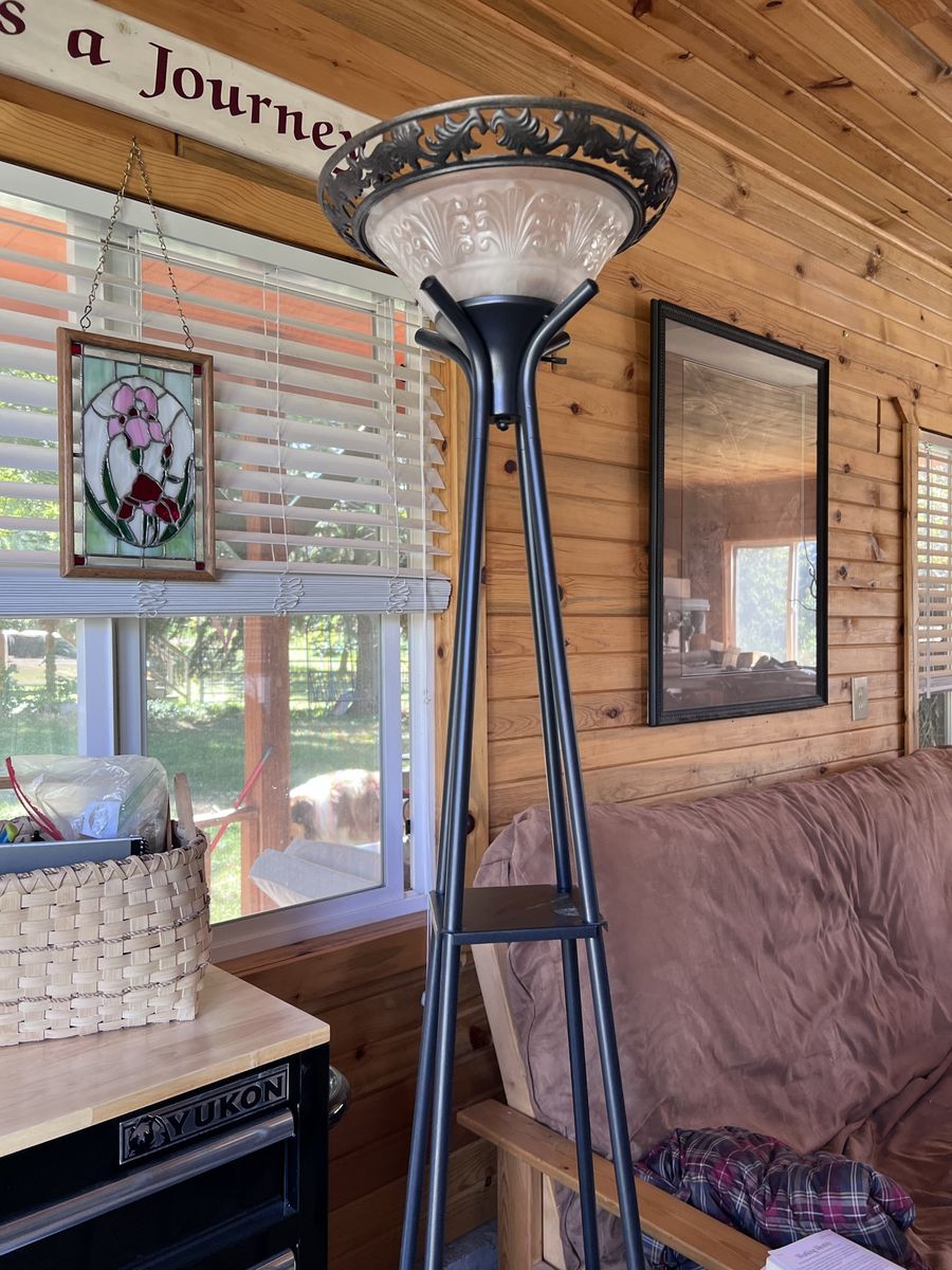 Floor lamps