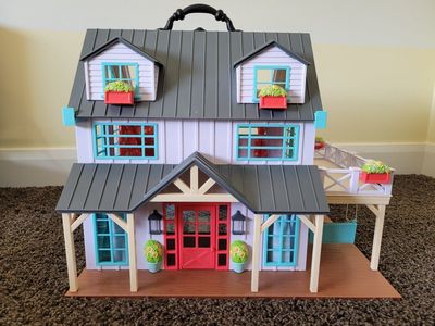 Honey Bee Acres Farmhouse Dollhouse