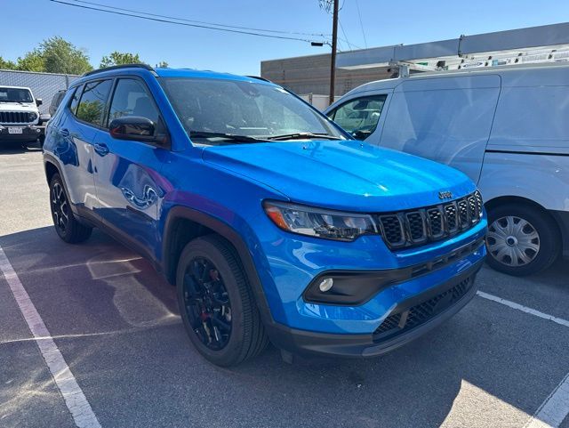 2026 Jeep Compass Latitude Altitude