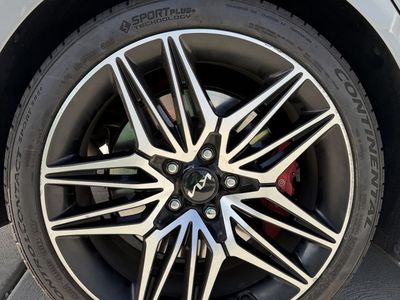 Brand New Continental 255/35 ZR 19 (96Y) Tire