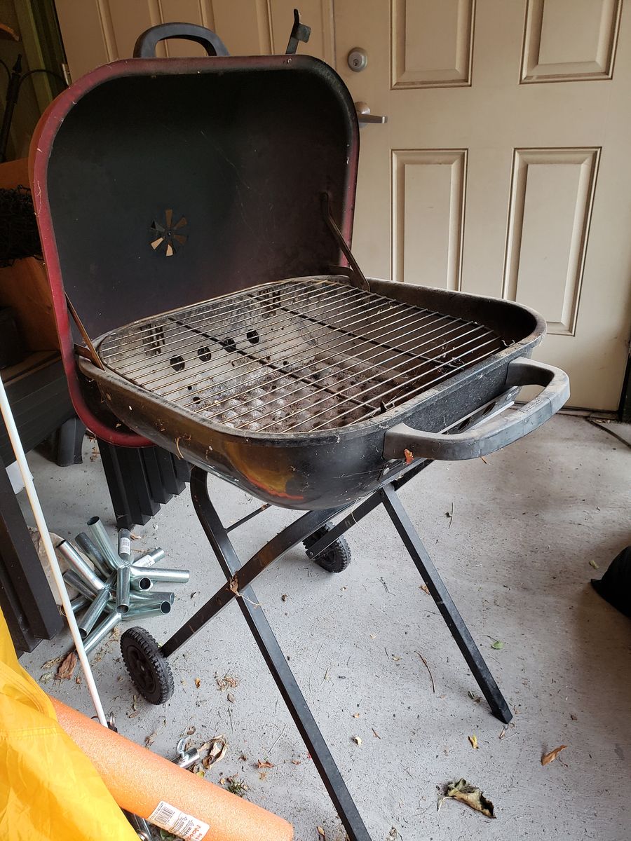 Charcoal BBQ Grill