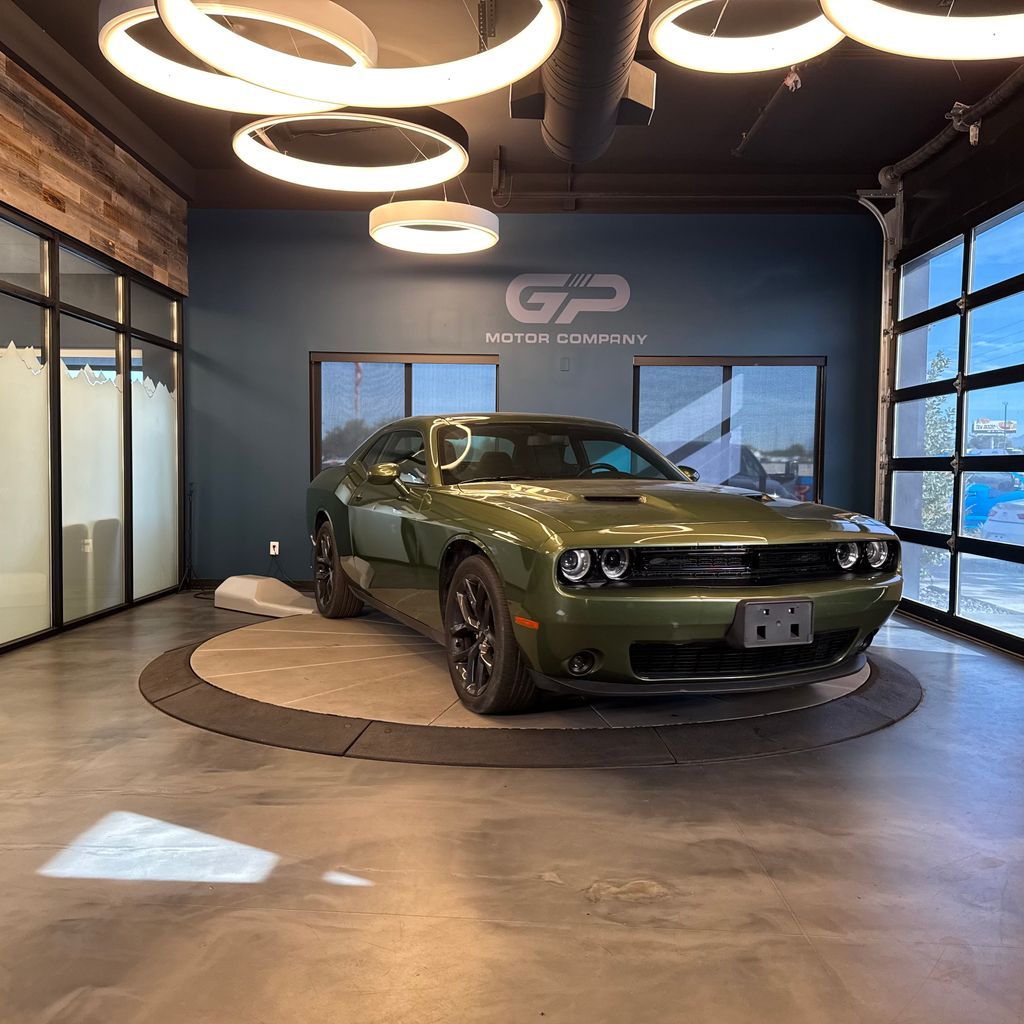 2021 Dodge Challenger SXT