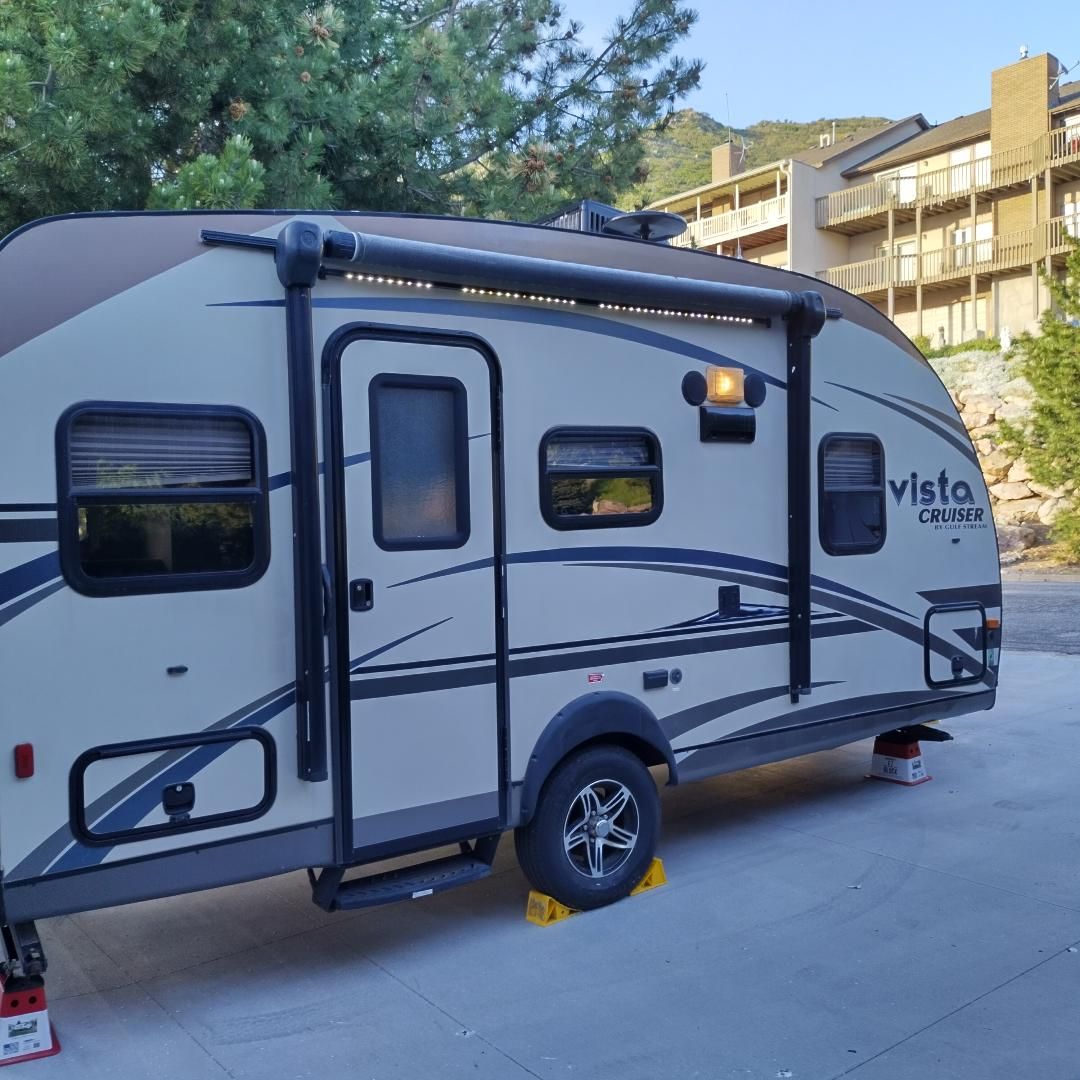 2016 Gulf Stream Vista 17rwd