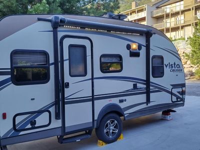 2016 Gulf Stream Vista 17rwd