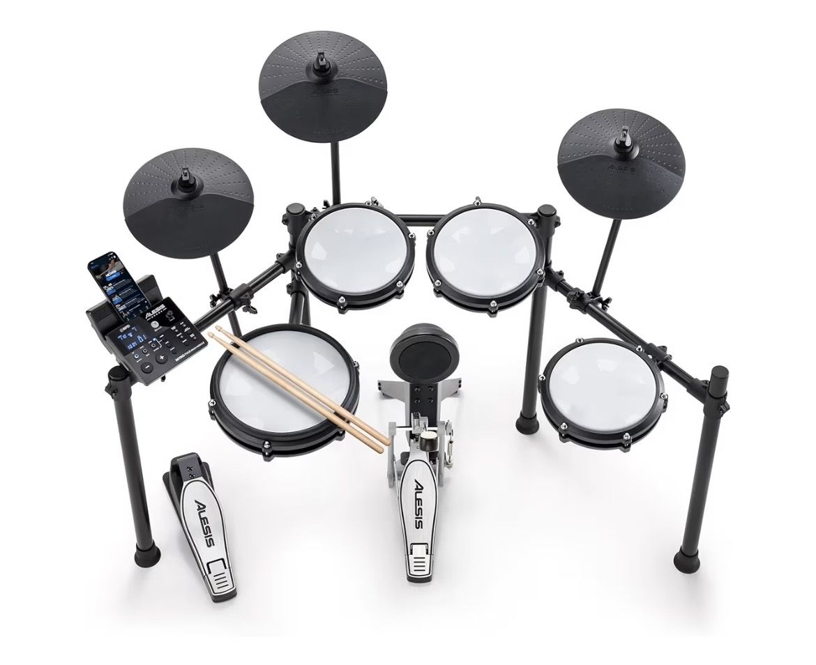 Alesis Nitro Max drum kit