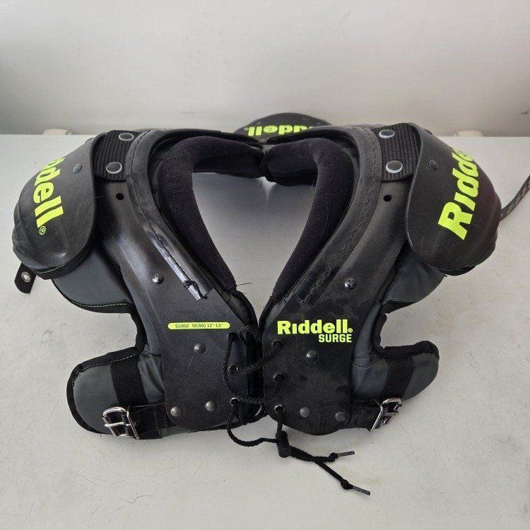 Riddell Surge Football Shoulder Pads