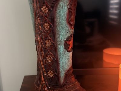 Western flower face
