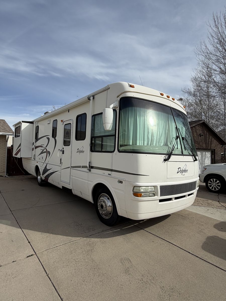 2003 National Dolphin 5320 - Excellent Shape