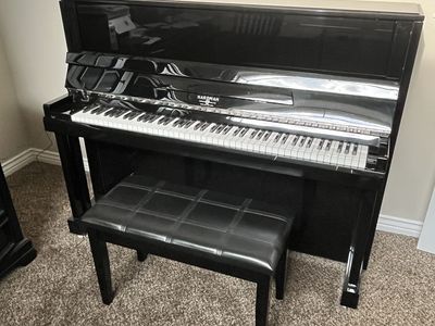 HARDMAN PROFESSIONAL UPRIGHT PIANO