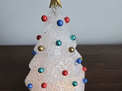 Avon twinkling Tree Christmas