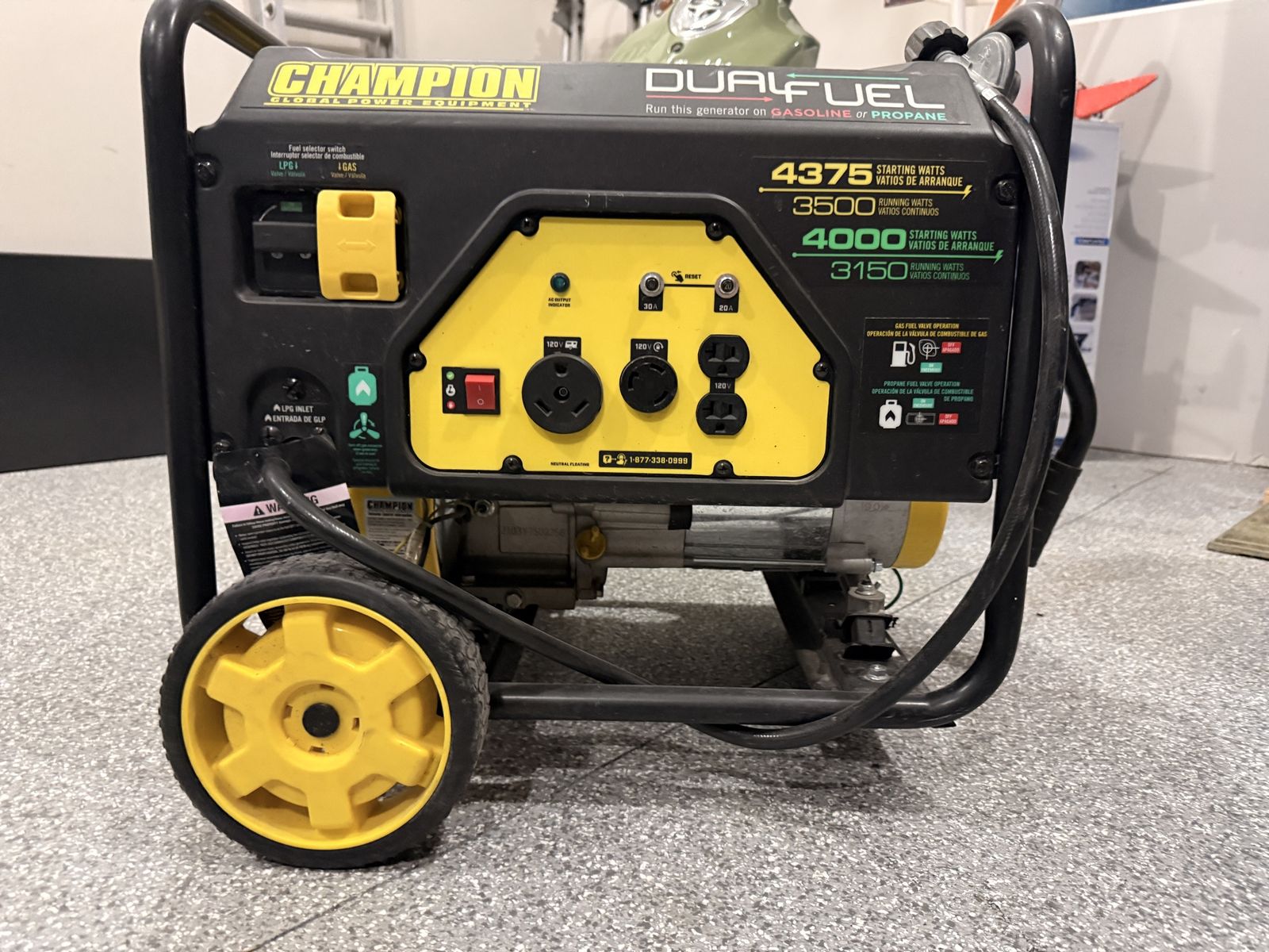 Champion 4375W/3500W Dual Fuel Portable Generator - Gasoline or Propane