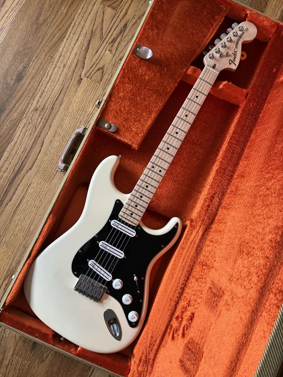 Fender Billy Corgan Artist Stratocaster – Olympic White – OHSC – Case Candy