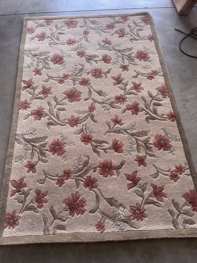 Hand Tufted Rug